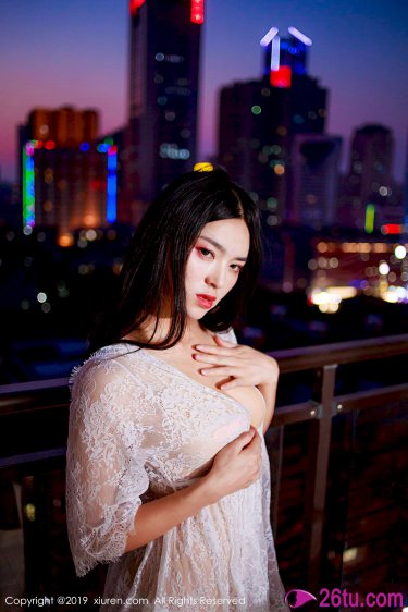 動(dòng)漫美女被觸手